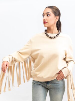 Sudadera de flecos de la firma D’l Giulia Mastini disponible en nuestra boutique.