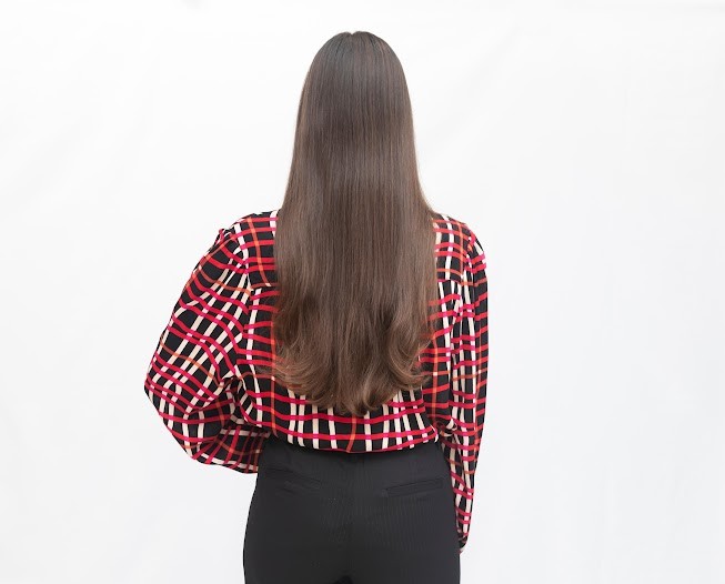 blusa de cuadros en tonos rojos y negros de Lola Espeleta